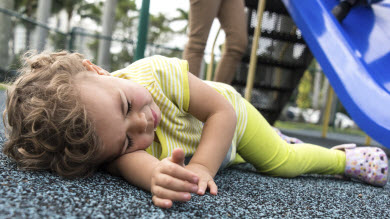 Commotion cérébrale: les jeunes enfants sont aussi à risque