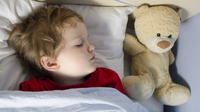 Heure du dodo: un impact sur le poids des enfants?
