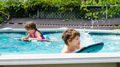 Piscine: le risque de noyade sous-estimé?