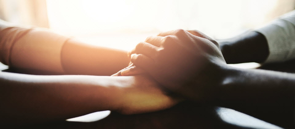 Deuil périnatal: comment soutenir les parents?