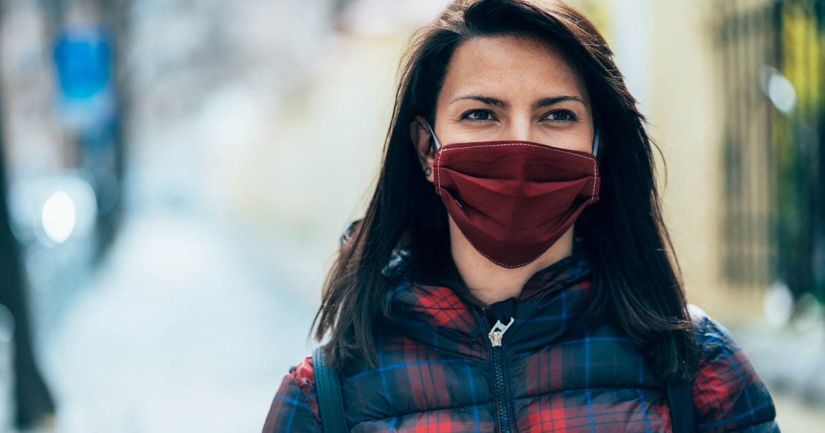 En manchettes – COVID-19: Peur des masques - Burnout et confinement - Initiatives pour les parents
