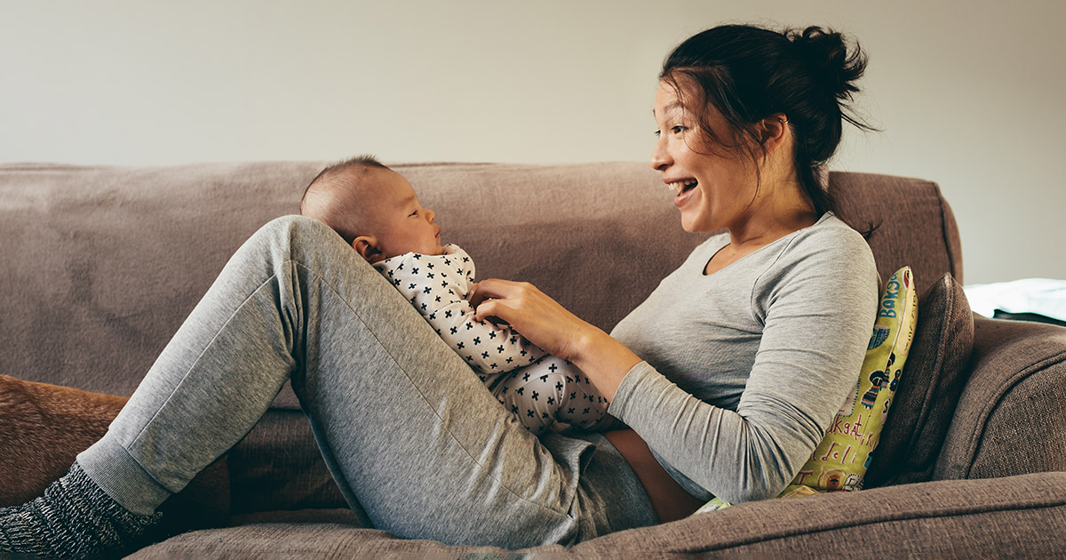 Quand bébé fait: «A-a-a-a-a!»