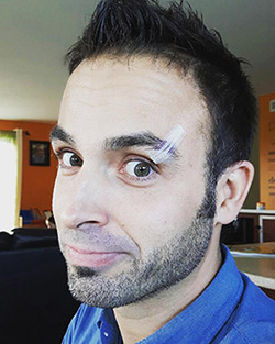 La fois où j'ai eu une commotion cérébrale pour faire rire mon enfant