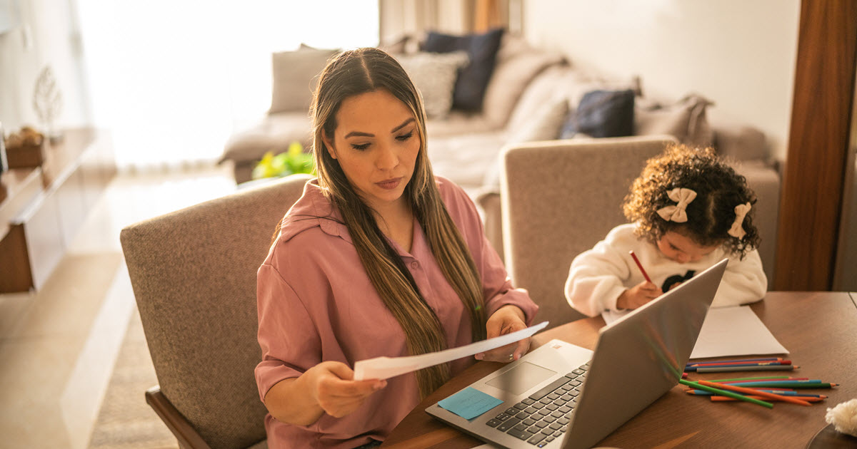 Concilier famille et études: les défis et conseils de deux mamans