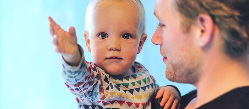 Les garçons parlent plus tard que les filles: mythe ou réalité?