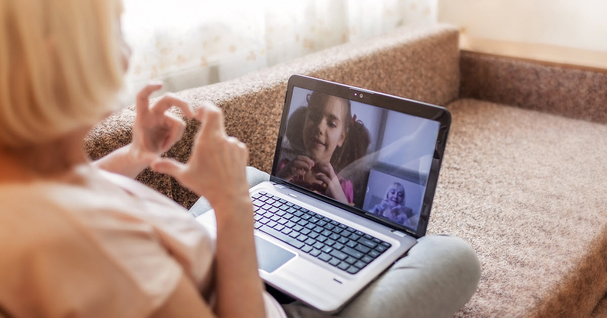 Grands-parents: maintenir des liens avec ses petits-enfants grâce à la techno