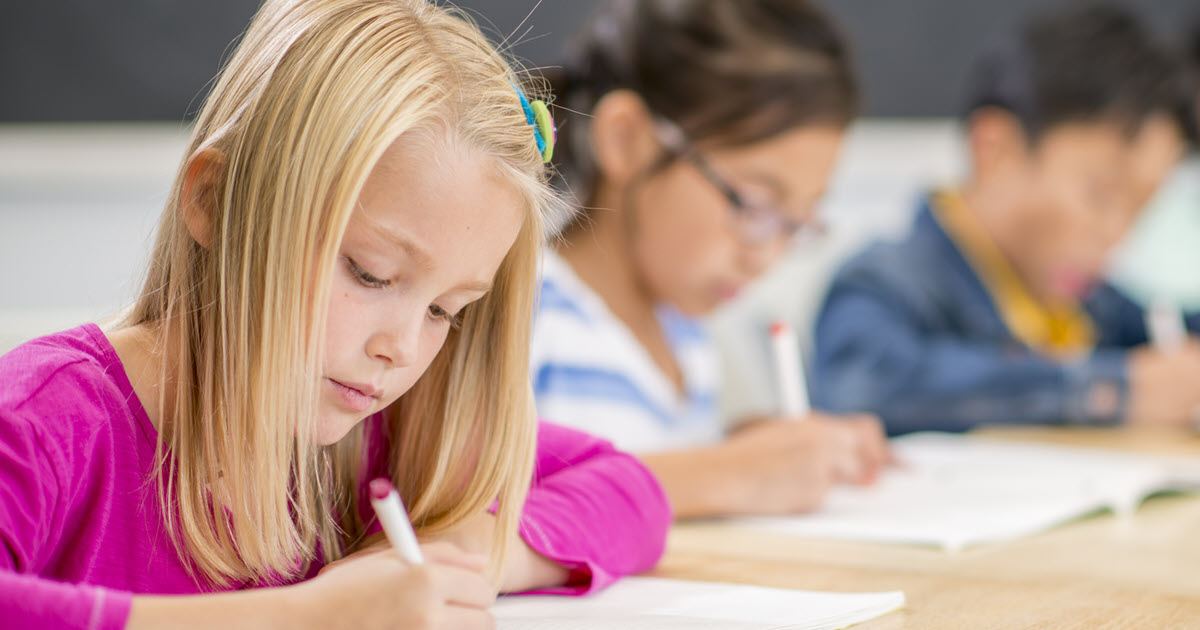 Rentrée scolaire: plus d'argent et de services pour aider les élèves