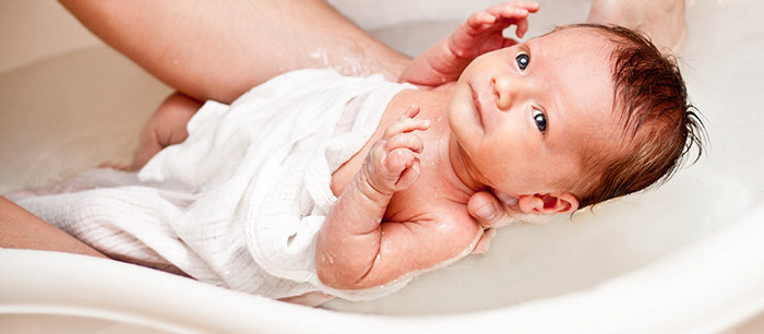 Le bain de bébé
