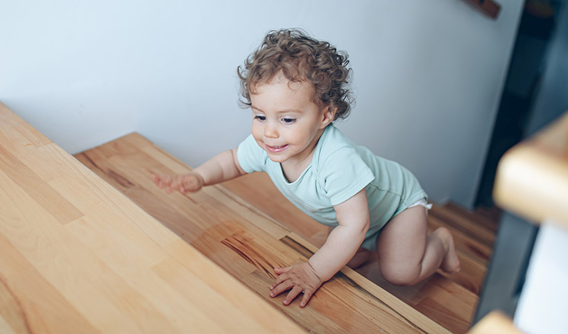 1–1.5 years old: gross motor skill development