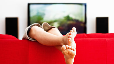 La télé en bruit de fond: nuisible pour le développement