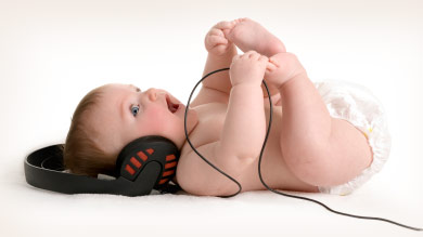 Bébé a le sens du rythme!