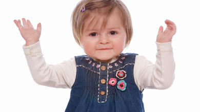 Gesticuler en parlant: un atout pour les enfants