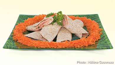 Tortillas à la garniture rosée au thon
