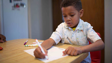 Apprendre ses lettres avant la maternelle: mythes et réalités