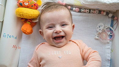 3 months old: Social development