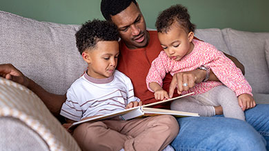 Bibliothérapie: aider son enfant grâce aux livres