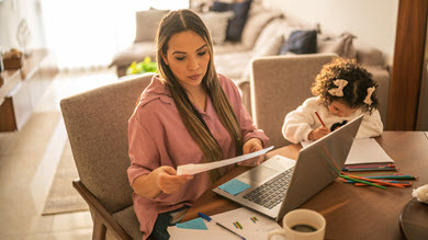 Concilier famille et études: les défis et conseils de deux mamans