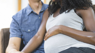 COVID-19: comment de futurs parents ont vécu la première vague