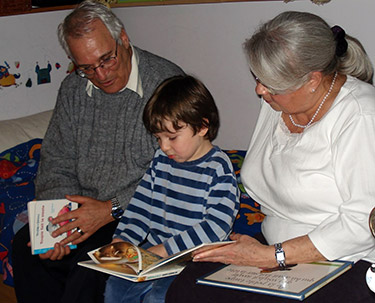 Jouer avec ses grands-parents