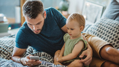 Usage des écrans par les parents: trouver l'équilibre
