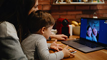 Grands-parents et petits-enfants: seuls, mais ensemble durant la crise