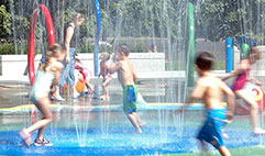 Les jeux d'eau, plus rassurants que la piscine