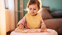Pas de sucre ajouté dans l'assiette de bébé: est-ce réaliste?